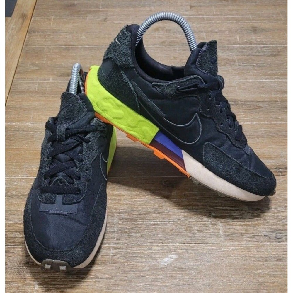 Size 7.5 - Nike Fontanka Waffle Black Volt Women's Running Shoes